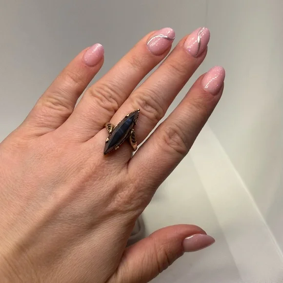 Vintage 10K Yellow Gold Hematite ‘Alaskan Diamond’ Ring, size 6 - Picture 8 of 10